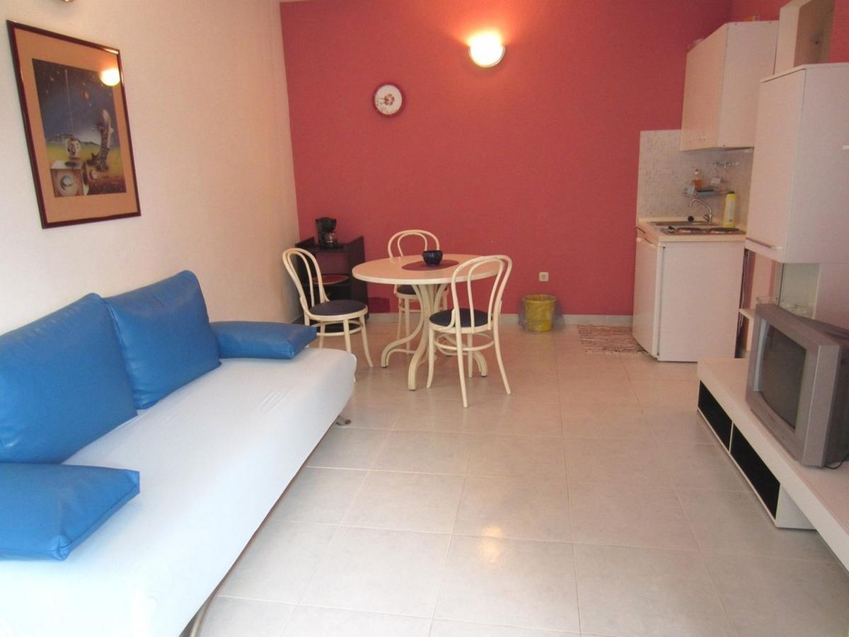 Apartments Zdenka Donji Okrug  المظهر الخارجي الصورة